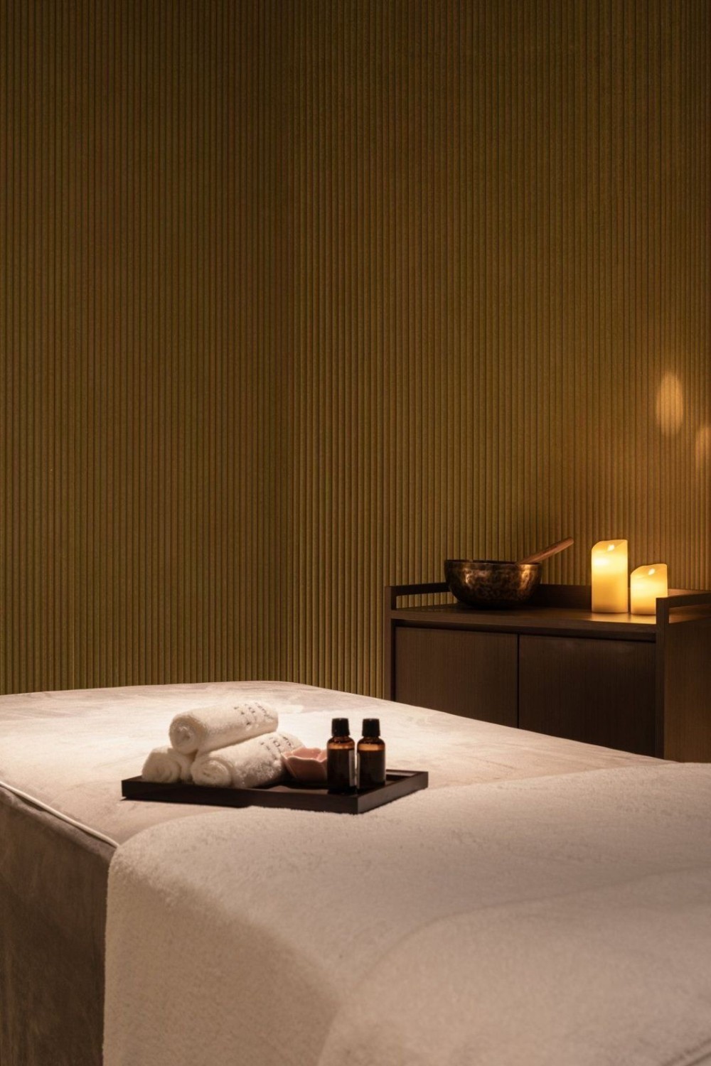 Oily Massage at Best Komal Spa Massage Spa Center Bahria Town Rawalpindi-massage islamabad