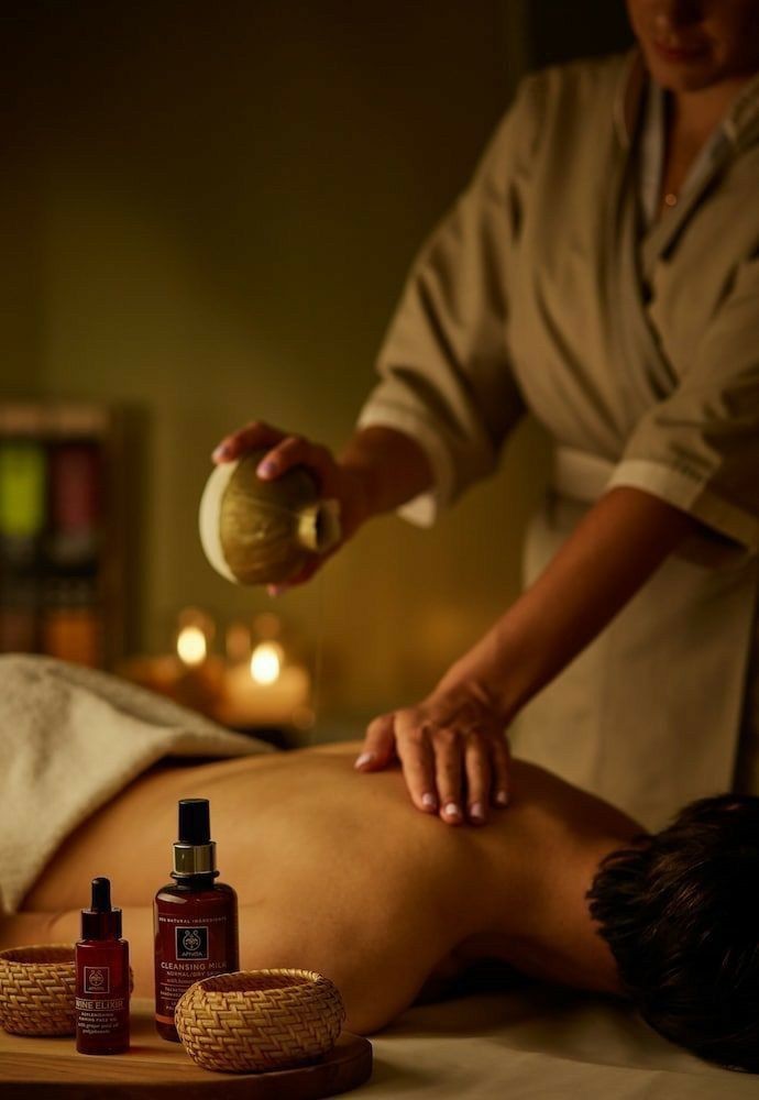 Encalm spa Massage Center gulberg - spa services in Lahore