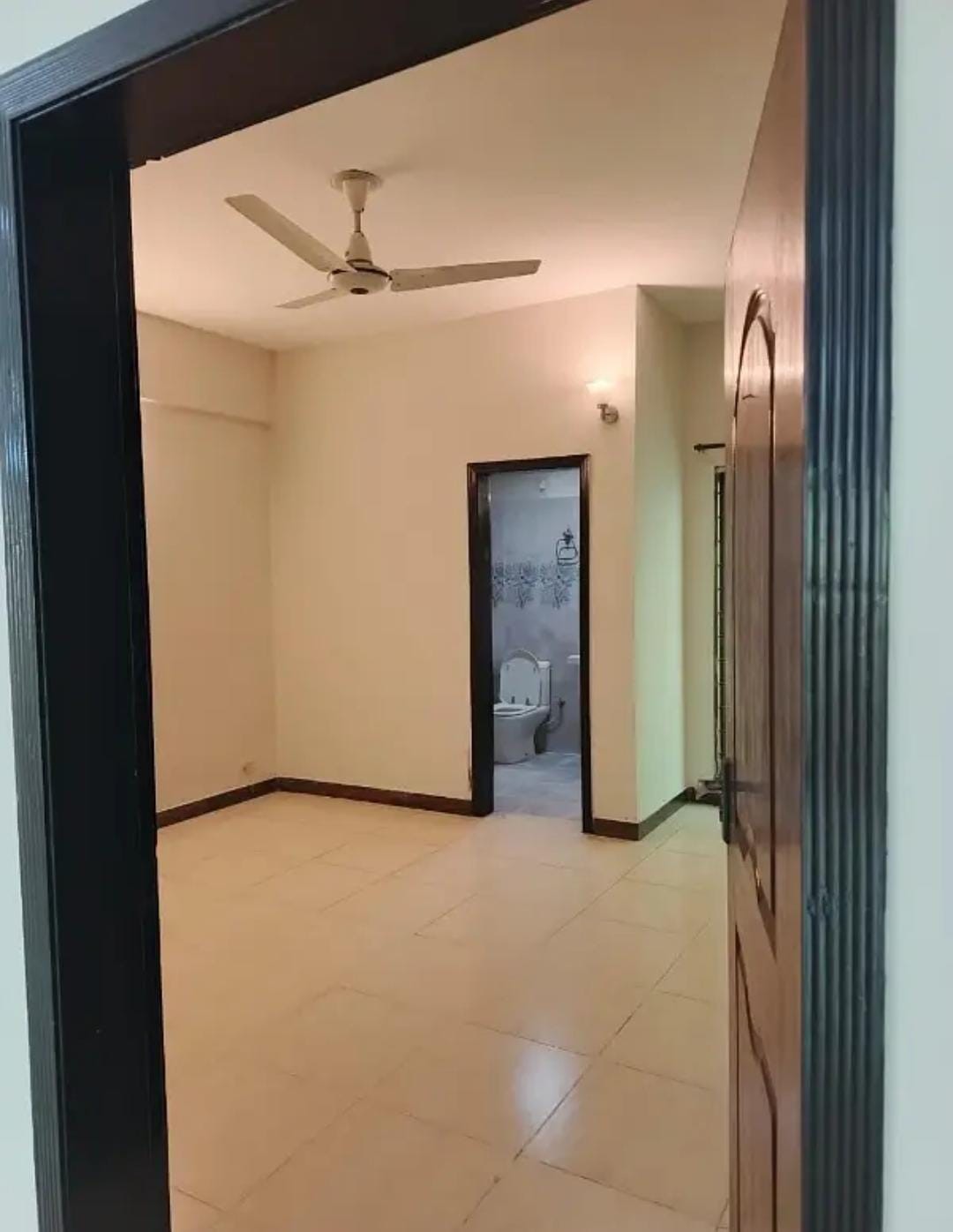 10 Marla Appartment For Sale In askari 11 sector B-Appartment for sale in Lahore