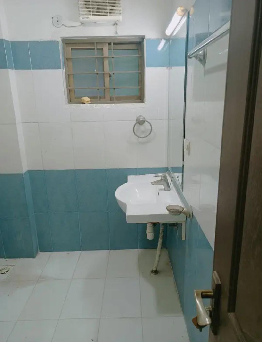 10 marla Flat for sale in Askari-appartment for sale in Lahore