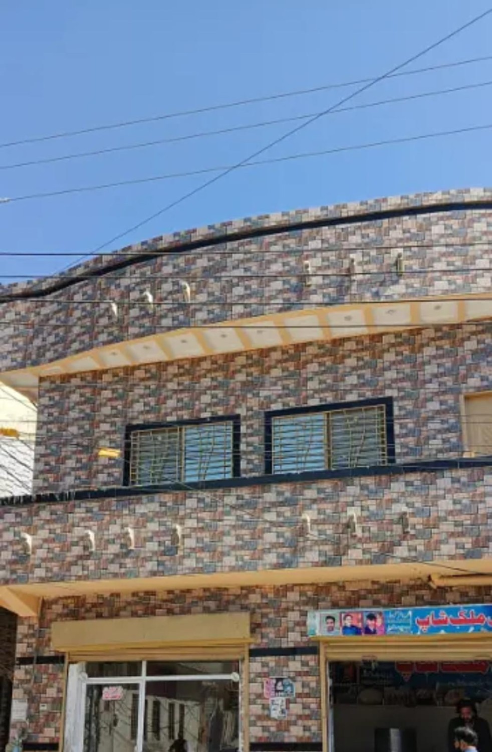 4 Shop Plus Luxury Home All Facilities-House for sale in Rawalpindi