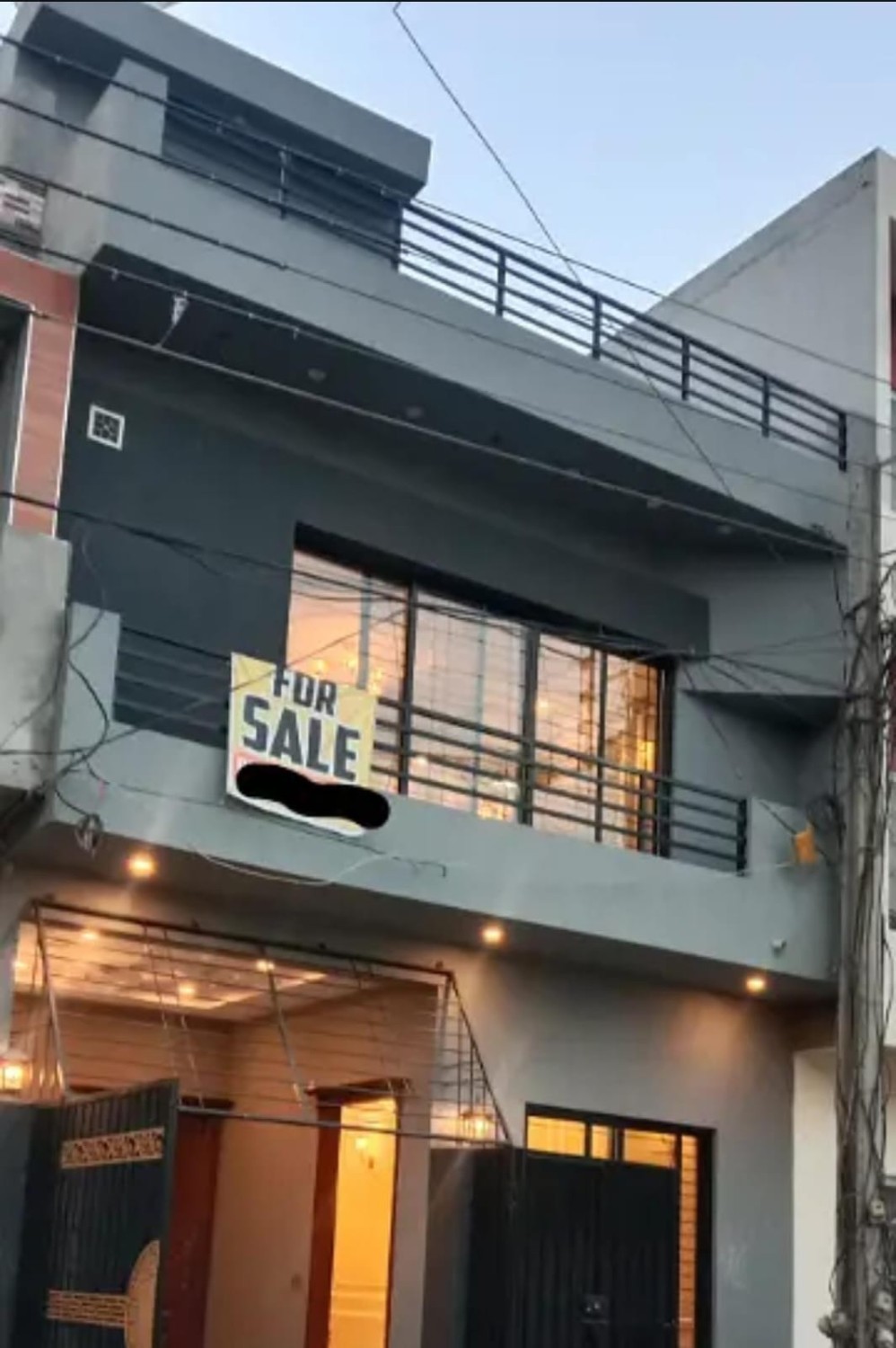 Prime Location 3 marla Brand new house-house for sale in Lahore