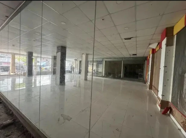 On Ground shop Available For Sale best location-shop for sale available in lahore