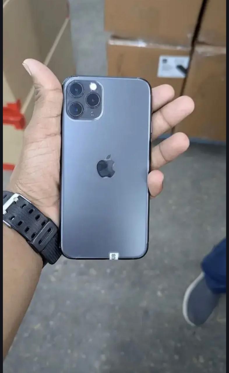 Iphone 11 pro Mobile phone 64gb pta approved for sale in Rawalpindi